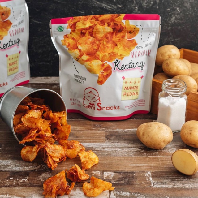 

New Pack Keripik Kentang Pedas Manis / Potato Chips