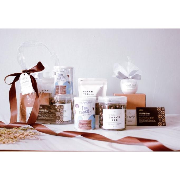 

HAMPERS STD2 LEBARAN HAMPERS IDUL FITRI PARSEL LEBARAN PARSEL KUE SDG64565E