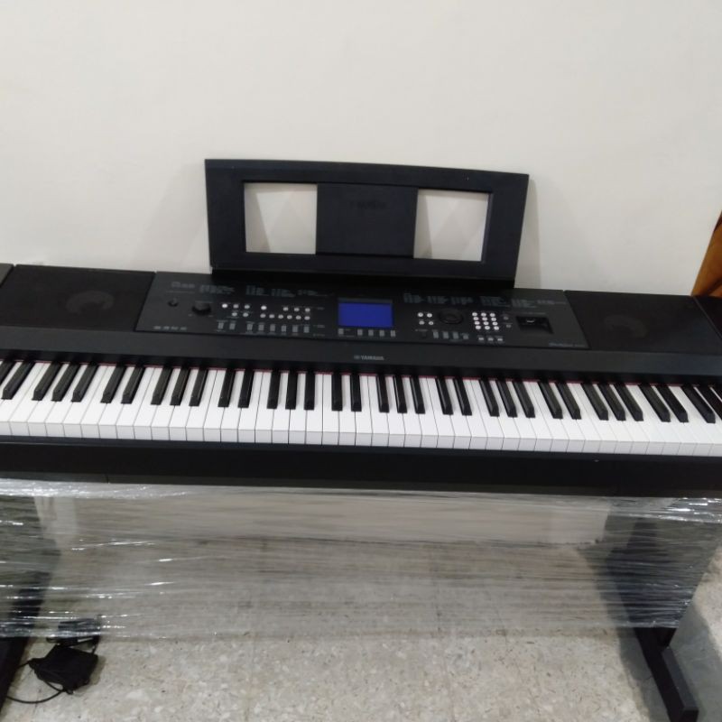 keyboard Yamaha DGX 650