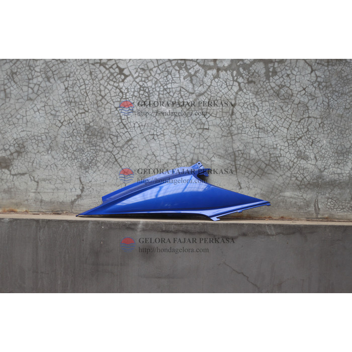 COVER BODY KANAN BEAT KARBU BIRU TUA - COVER R BODY (SP BL MT) - 83500KVY960SBM