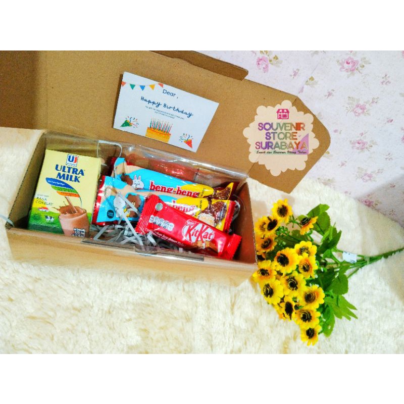 

Snack Box / Snack Box Graduation/ Gift Box Ultah/ Snack Ulang Tahun /Box snack Surprise/ SnackSempro