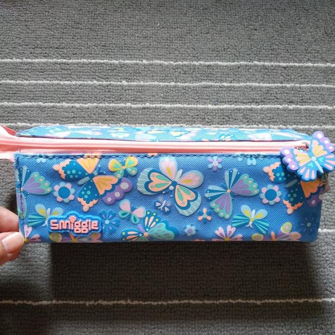 

SALE Smiggle Boxy Poppin Pencilcase / Tempat Pencil Smiggle/TEMPAT PENSIL AESTHETIC/TEMPAT PENSIL ANAK PEREMPUAN/TEMPAT PENSIL LUCU/TEMPAT PENSIL 3D/TEMPAT PENSIL TRANSPARAN/TEMPAT PENSIL LUCU/TEMPAT PENSIL KOREA/TEMPAT PENSIL KAIN/TEMPAT PENSIL