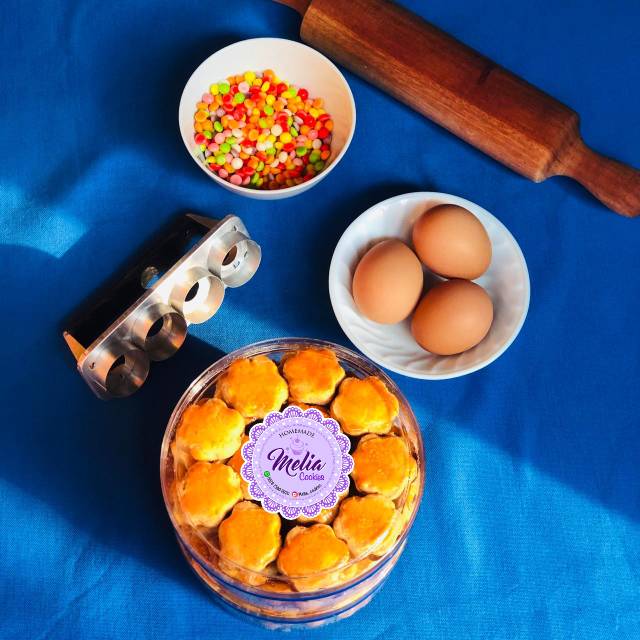 

Kue Kacang Premium, renyah ,lembut dan enak