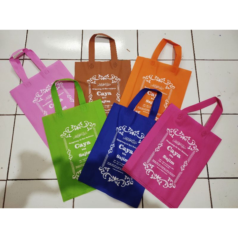 

Goodie Bag Sablon Tas Sablon Custom Goodie Bag Custom Murah Spunbond Ekonomis Ramah Lingkungan