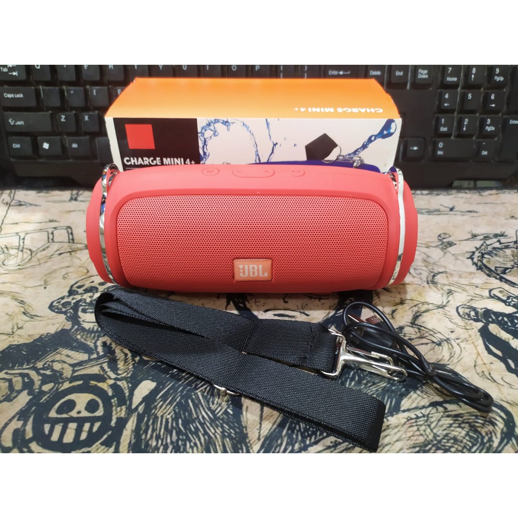 Spiker Bass Bluetooth Suara Jernih Kwalitas Premium Barang Limited Edition JBL Ada Tali Bisa di Selempang Model Tas Samping Jadi Bisa Dijadikan Tas Atau Digantung DImana Saja Baik Di Kedai Atau Bisa DIbawah Saat Camping