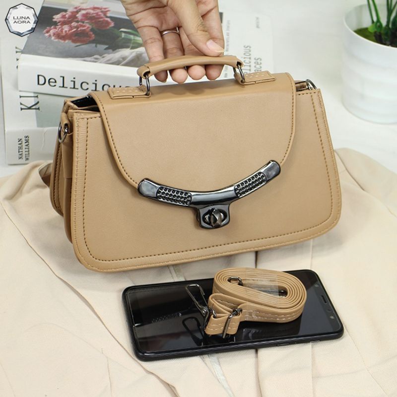 MORYMONY - Luna Aura // Tas Selempang Kotak Wanita Vanessa Kunci Premium