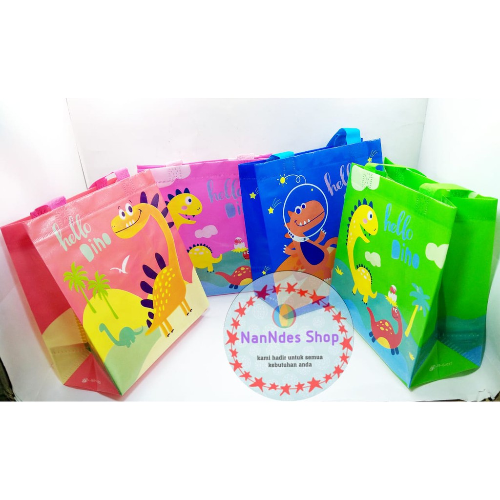 

Tas Ulang Tahun Hello Dinosaurus / Tas Souvenir Ulang Tahun / Goodie Bag Premium