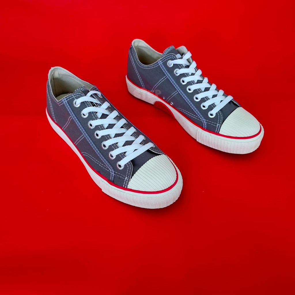 Sepatu Warrior Classic LC Grey - Warrior Low Abu-abu Sol Putih