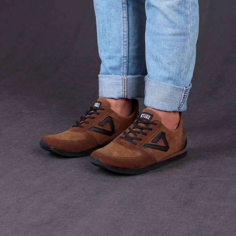 Sepatu Kulit Pria | Sepatu Casual Sneakers Pria Terbaru | Sepatu Klasik Ringan Olahraga Anti Slip