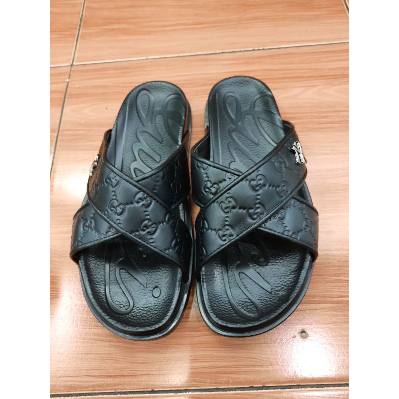 Sandal pria GUCCI