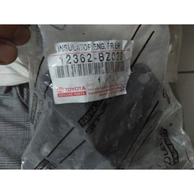 Engine mounting kanan veloz Avanza Toyota