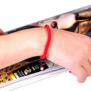 Gelang Tali Model Kepang Warna Merah untuk Keberuntungan