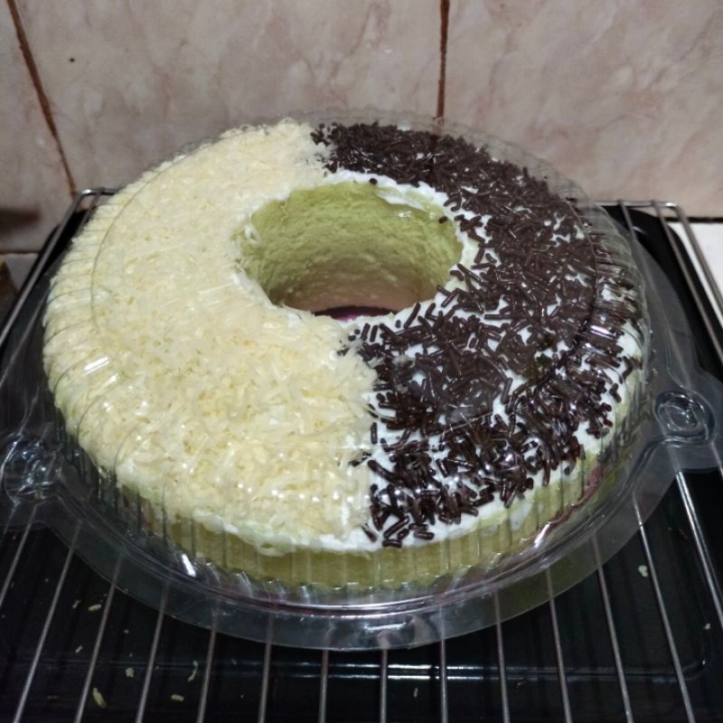 

BOLU PANDAN ukuran 20x20x8cm