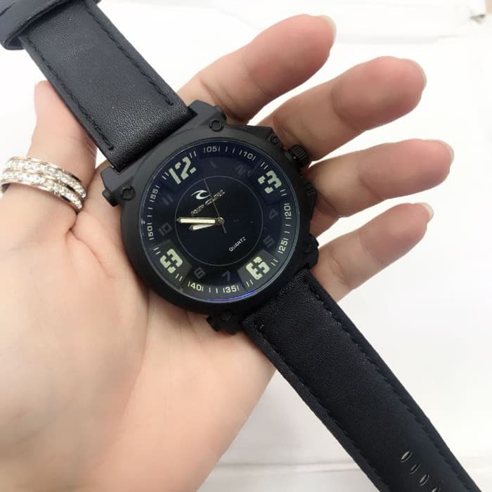 JAM TANGAN PRIA RIPCURL KULIT BLACK