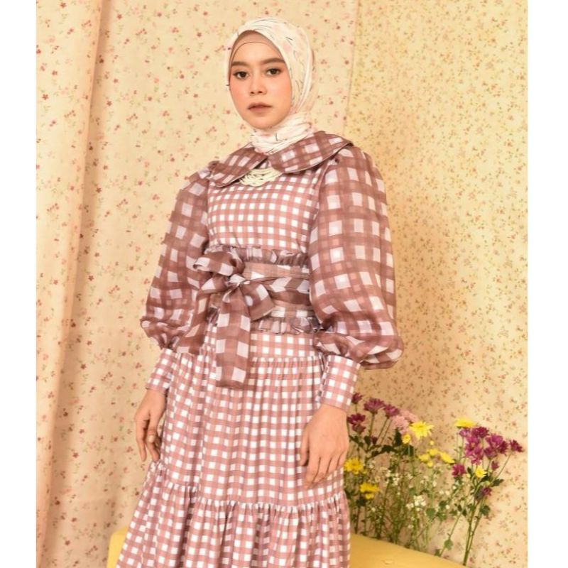 preloved sideline grace dress with ikat pinggang