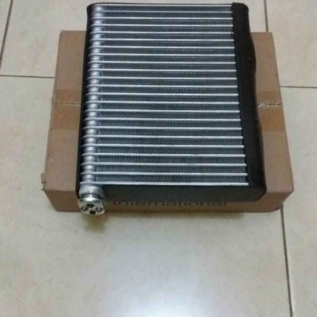 Evaporator suzuki splash