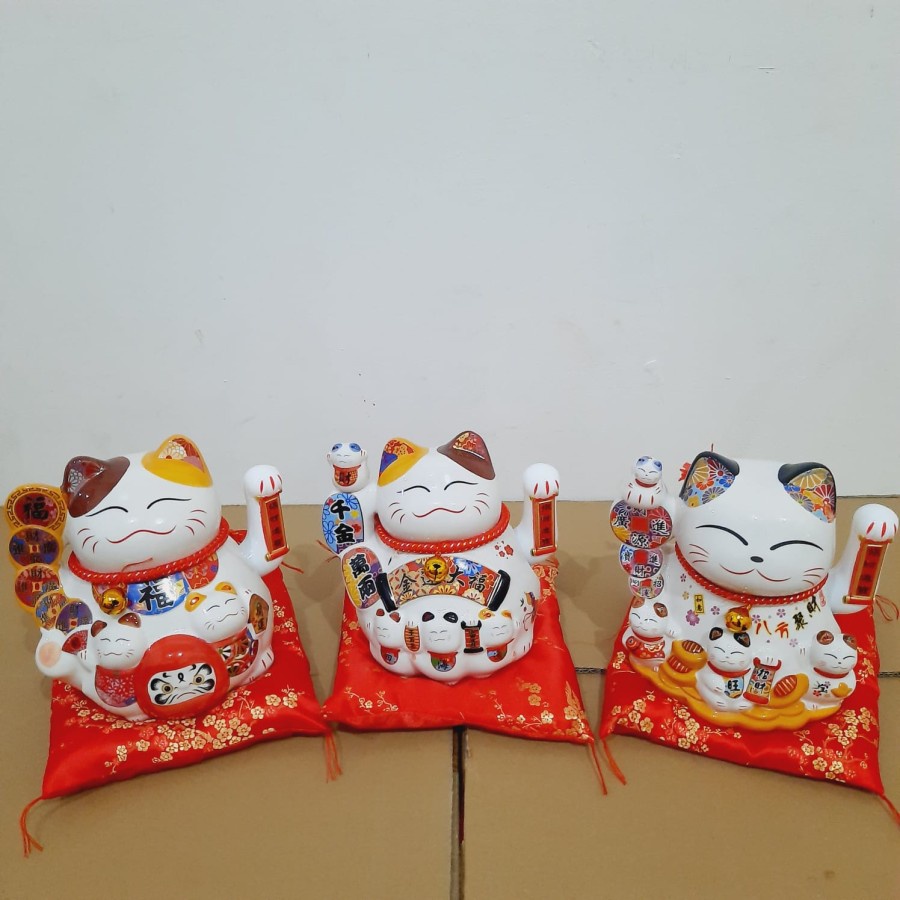 PAJANGAN KUCING LUCKY CAT MANEKI NEKO KADO MURAH MANEKI