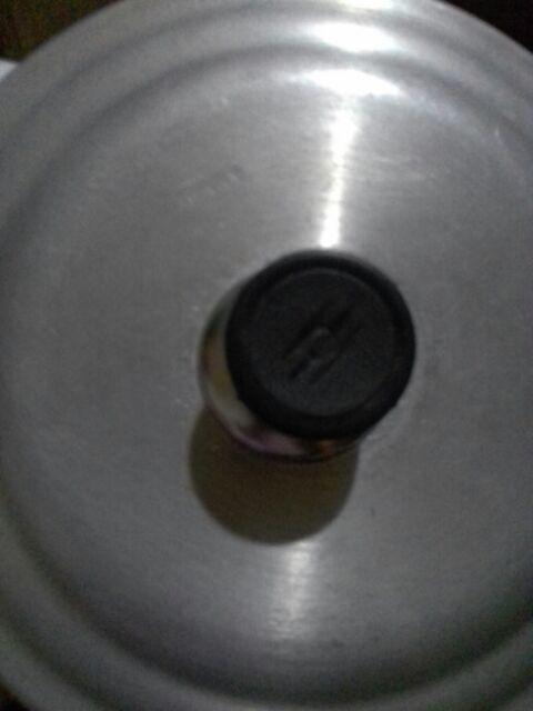 Tutup  Panci Dengan Pegangan