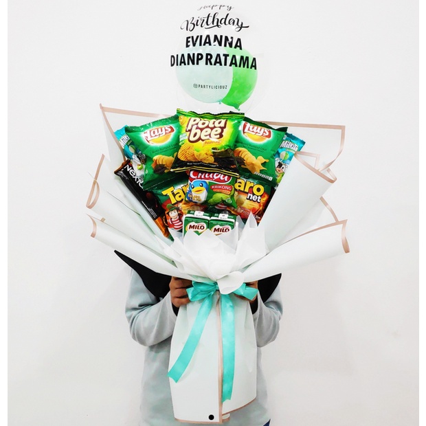 COLOR THEMED SNACKS BALLOON BOUQUET-BUKET BALON/HOT AIR BALLOON BOUQUET GIFT KADO ULANGTAHUN WISUDA