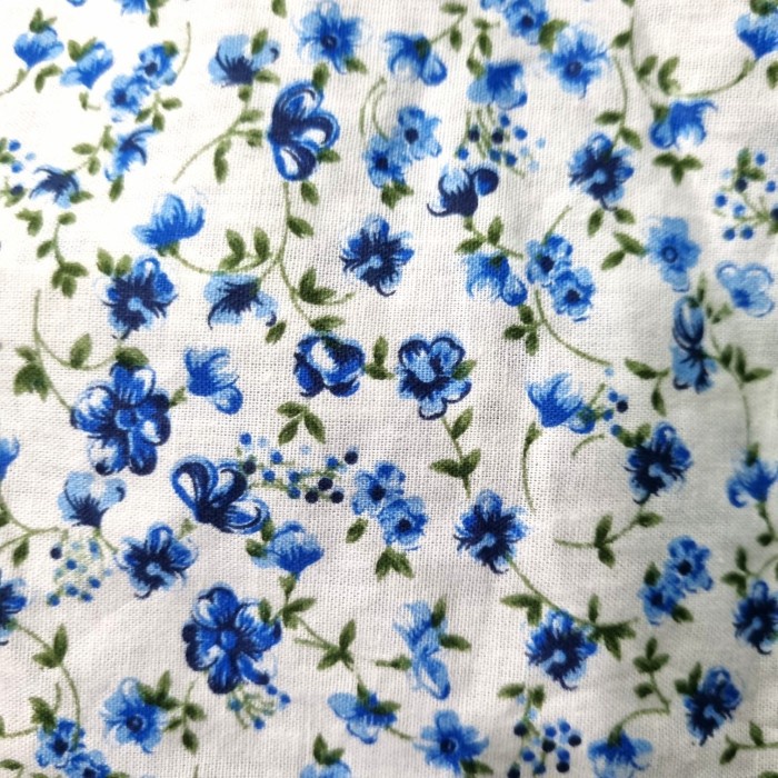 50cm Kain Santung Halus Rayon Santung Motif Bunga Kembang Biru Putih 9