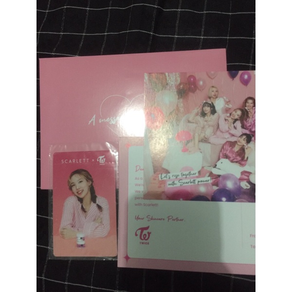 PC NAYEON SCARLETT LIMITED EDITION + POSTCARD + MESSAGE FROM TWICE