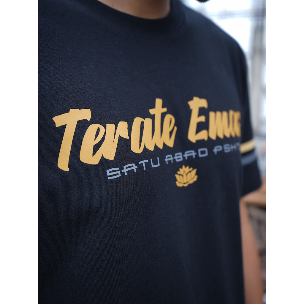 T-Shirt Terate Emas Satu Abad - Black