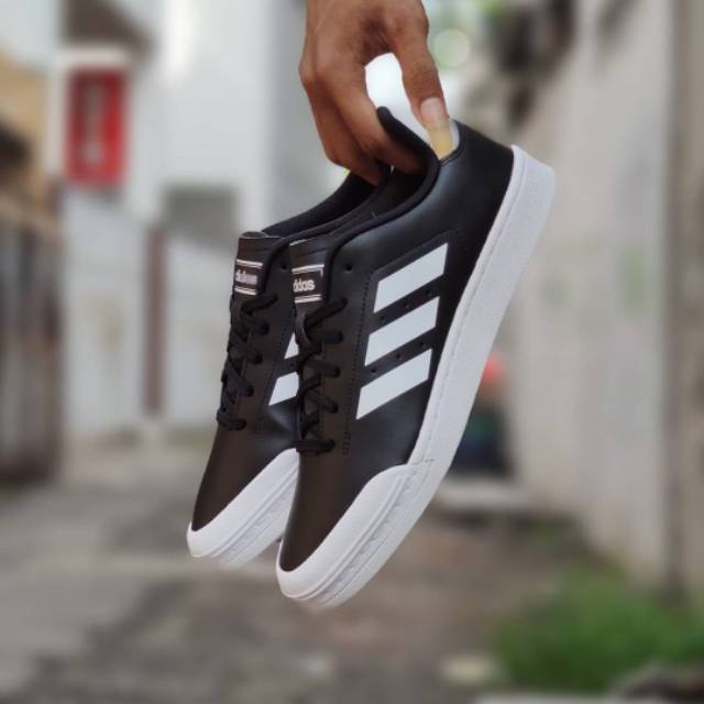 SEPATU PRIA ADIDAS ORIGINAL COURT70S (B79771)100 %ORIGINAL , 100%BNIB