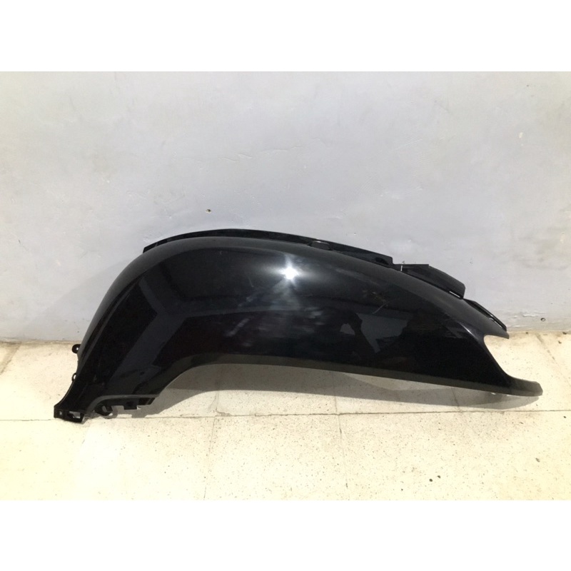 cover body belakang scoopy tahun 2021 original honda warna hitam