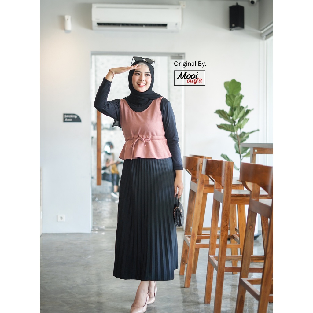 Blouse Atasan Wanita Rompi Serut Terbaru Atasan Baju Wanita Waffle Uniqlo Bahan Waffle Knit Premium Viral  Baju Atasan Wanita Dewasa Kekinian Atasan Wanita Blouse Baju Rajut Korea Wanita Style