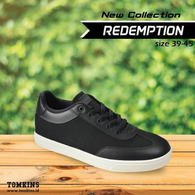 Sepatu tomkins pria redemption black white
