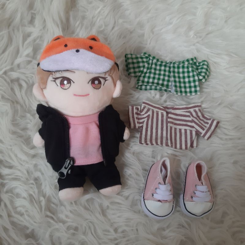 Doll Hwang Minhyun Fansite