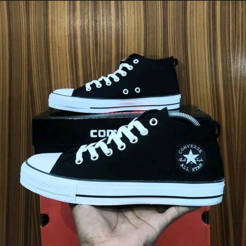 sepatu semi boot converse