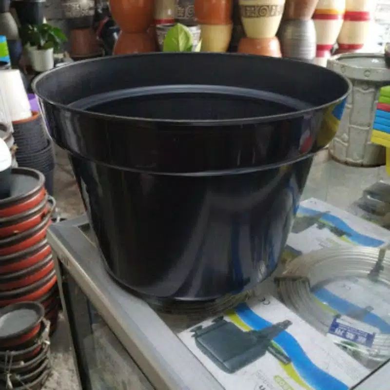 POT PLASTIK SIMBA DIAMETER 30 cm - POT TANAMAN HIAS