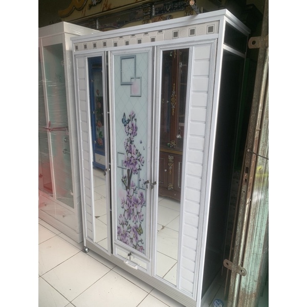 lemari pakaian alumunium lemari baju alumunium