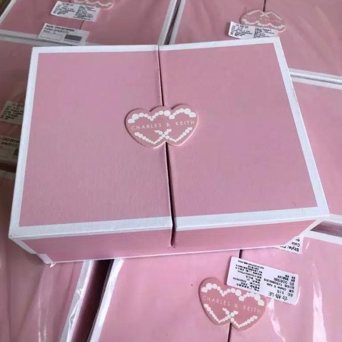 

CK BAG SPECIAL GIFT BOX PLUS PARFUM SET HADIAH SD456SD5