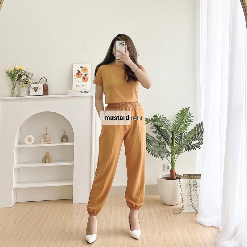 AS FASHION-COD-SETELAN CASUAL WANITA TERBARU-SET BAJU DAN CELANA WANITA-SETELAN CROP