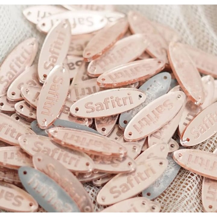 

LABEL AKRILIK - PLAT Akrilik Fashion Kuliner Craft Custom Teks dan LOGO untuk BRANDING usaha