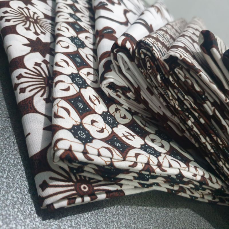 Kain Batik H Santoso AAA motif Kawung Parang Bunga Putih / Jarik Jogjaan / Kain Soga Genes Jarik Solo / KAIN JARIK BATIK