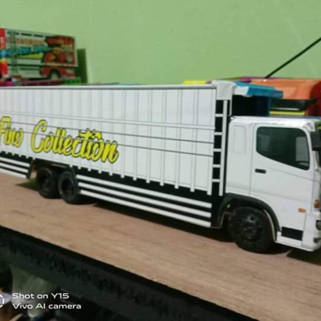  Miniatur  truk  tronton  Hino Shopee Indonesia