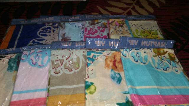 Hijab motif by C&amp;Z