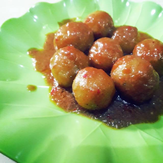 

Cilok bumbu kacang