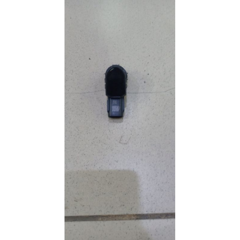 Sensor Parkir Bemper Belakang Tengah Innova ORI