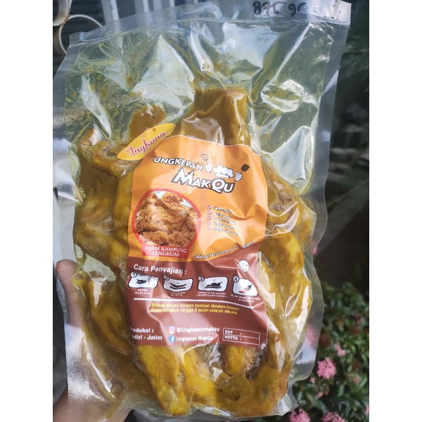 ingkung ayam kampung 800gr/ ayam kampung bumbu laos (utuh)