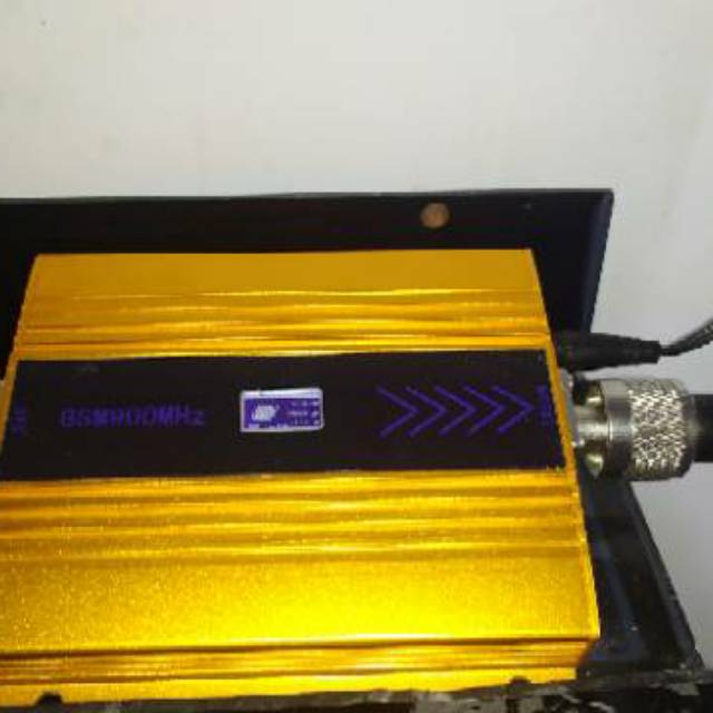 Penguat sinyal handphone repeater 4G 900mhz