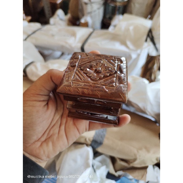 kotak cincin, kotak perhiasan, kotak seserahan, cincin tunangan