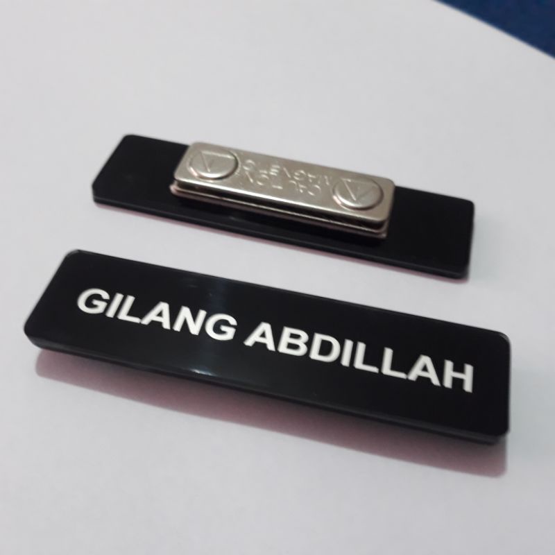 

name tag / papan nama full akrilik magnet