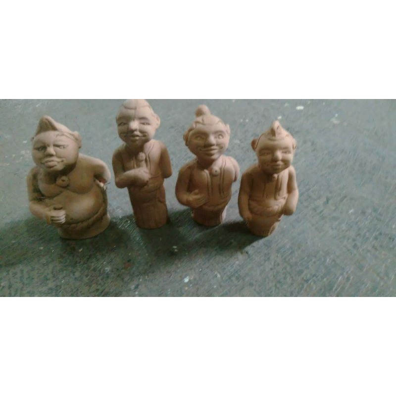 Patung Punakawan  Semar  Gareng  Petruk  Bagong