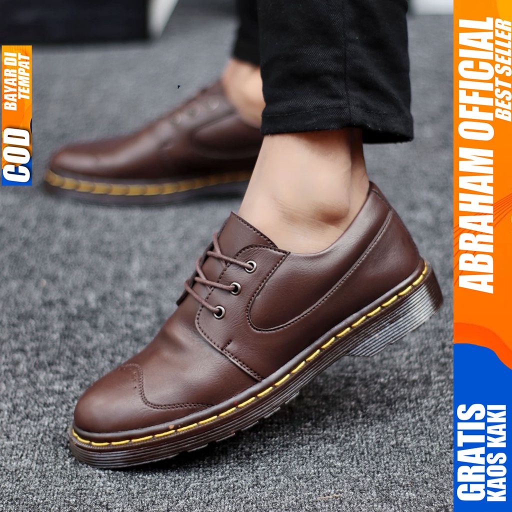 Abraham Wingtif - Sepatu Boots Pantofel Pria Low Boot Docmart Hitam