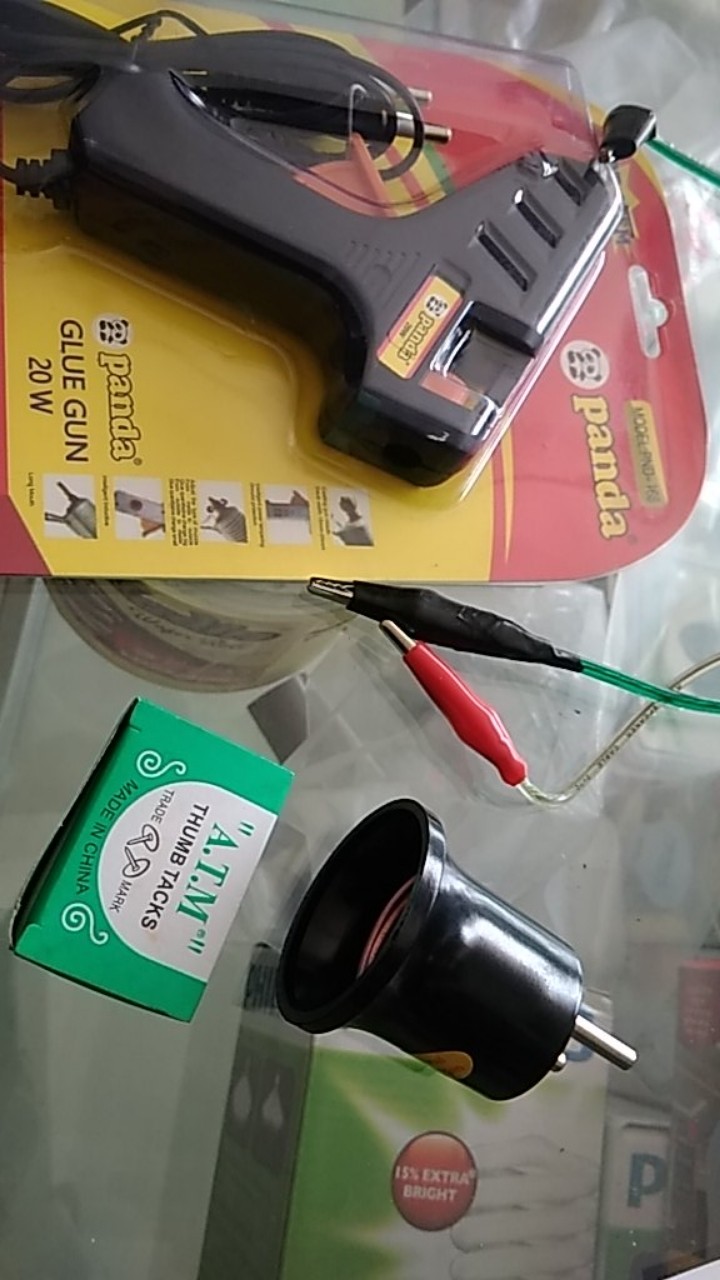 Paku Payung Besi / Pines / Thumb Nail Tacks Kecil 1 Kotak/dus Kecil