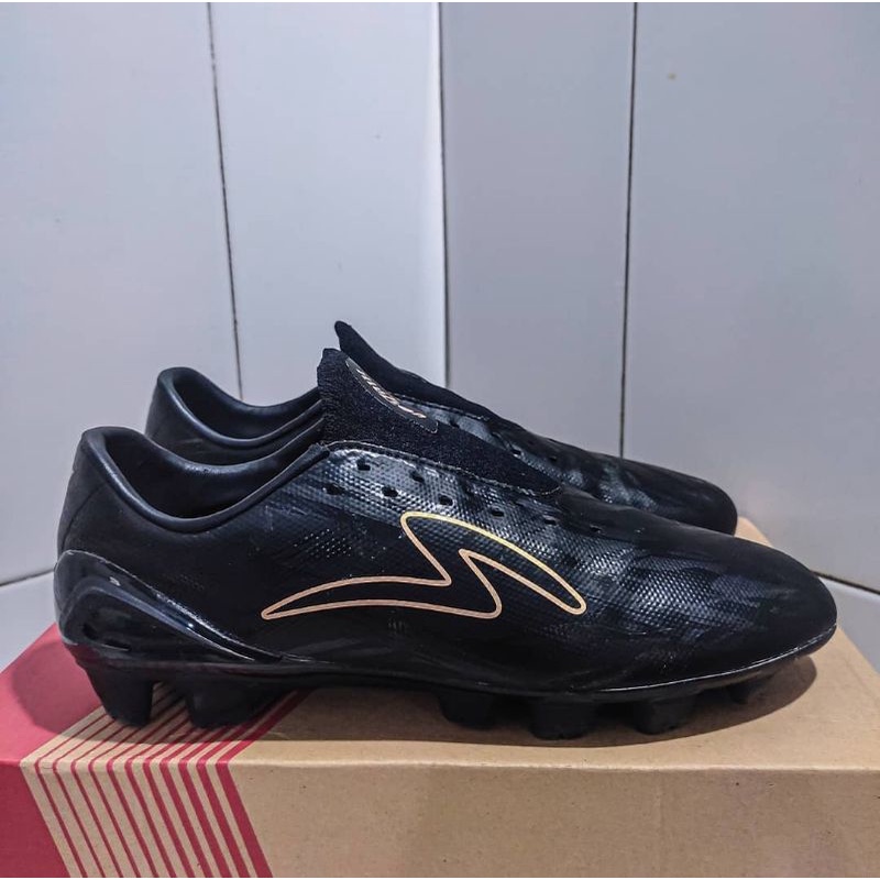 Specs Acc Illuzion fg Black Gold